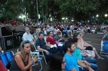 Foto - Show do Natal Iluminado de Pejuçara teve risos, lágrimas de emoção e muita gratidão