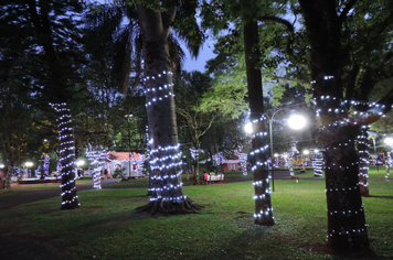 Foto - Show do Natal Iluminado de Pejuçara teve risos, lágrimas de emoção e muita gratidão