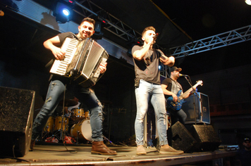 Foto - Show do Natal Iluminado de Pejuçara teve risos, lágrimas de emoção e muita gratidão