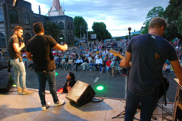 Foto - Show do Natal Iluminado de Pejuçara teve risos, lágrimas de emoção e muita gratidão