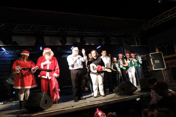 Foto - Show do Natal Iluminado de Pejuçara teve risos, lágrimas de emoção e muita gratidão