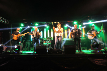 Foto - Show e fogos de artificio para marcar a chegada do Papai Noel