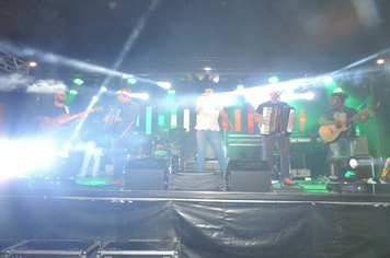 Foto - Show e fogos de artificio para marcar a chegada do Papai Noel