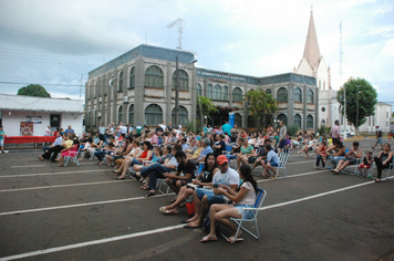 Foto - Show e fogos de artificio para marcar a chegada do Papai Noel