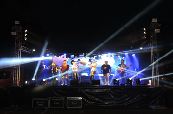 Foto - Show e fogos de artificio para marcar a chegada do Papai Noel