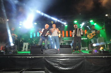 Foto - Show e fogos de artificio para marcar a chegada do Papai Noel