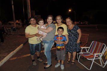 Foto - Show e fogos de artificio para marcar a chegada do Papai Noel