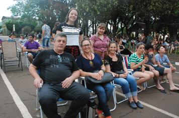 Foto - Show e fogos de artificio para marcar a chegada do Papai Noel