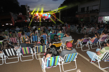 Foto - Show e fogos de artificio para marcar a chegada do Papai Noel