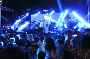 Foto - Show e fogos de artificio para marcar a chegada do Papai Noel