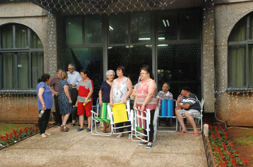 Foto - Show e fogos de artificio para marcar a chegada do Papai Noel