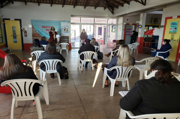 Foto - SMEC reúne professores para retorno do recesso escolar