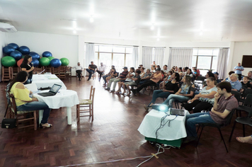 Foto - Sorteados os endereços de moradia aos beneficiários de projeto habitacional de Pejuçara