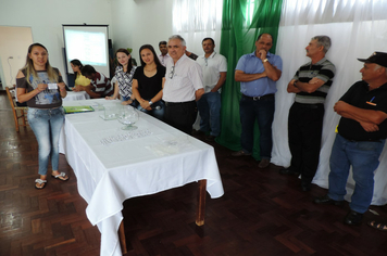 Foto - Sorteados os endereços de moradia aos beneficiários de projeto habitacional de Pejuçara