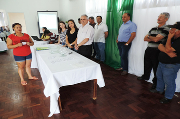 Foto - Sorteados os endereços de moradia aos beneficiários de projeto habitacional de Pejuçara