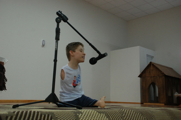 Foto - Tiago Linck encanta e emociona comunidade Pejuçarense