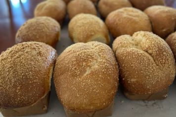 Venda de cucas para a 73ª Festa da Uva e do Trigo de Pejuçara