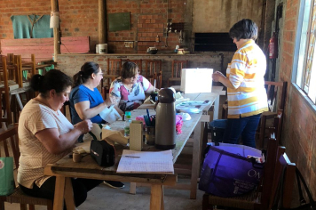 NAAB promove oficina de patchwork na comunidade do Passo do Inglês  