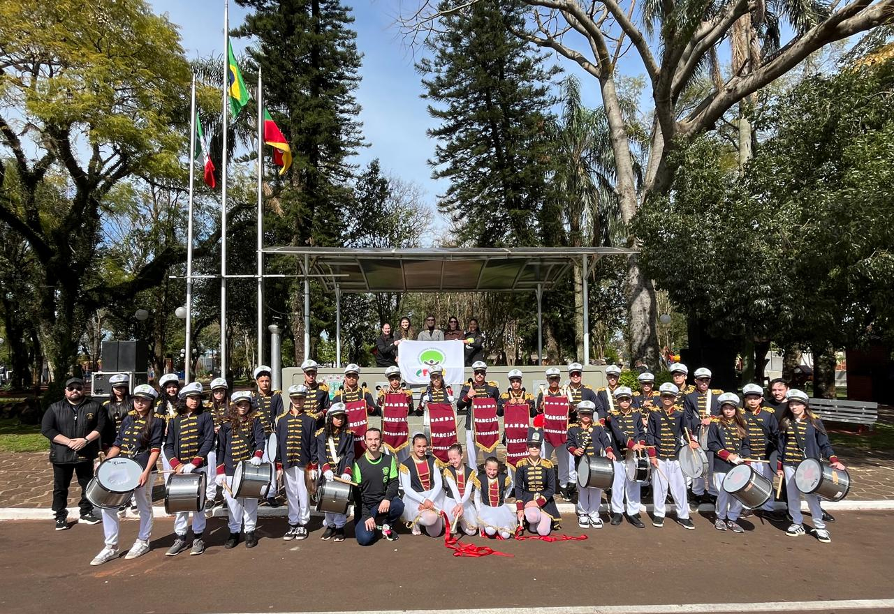 Desfile Cívico celebra a Independência do Brasil em Pejuçara