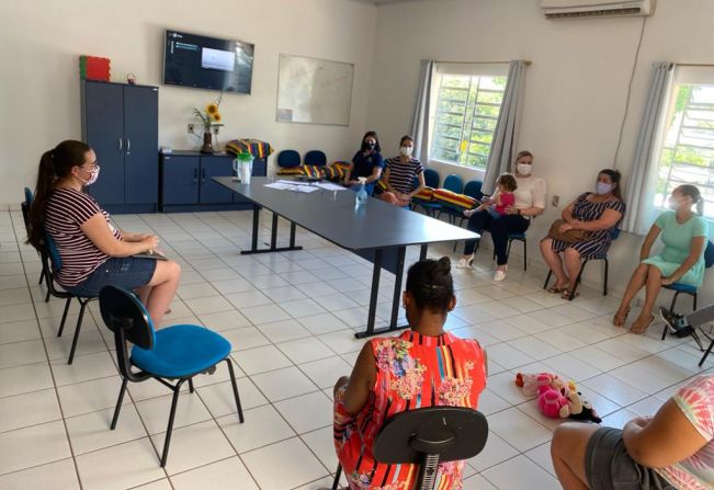 Vínculo mãe e filho: Encontro de gestantes