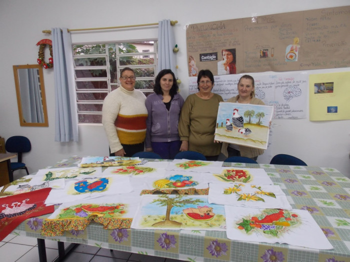 CRAS promove oficina de Pintura em Tecido