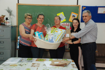 Curso de gestantes do CRAS encerra com presentes para as mamães