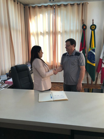 Vice-prefeito reassume interinamente o município de Pejuçara