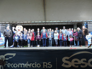 Organizadores avaliam positivamente atividades da 2ª Festa do Estudante. 