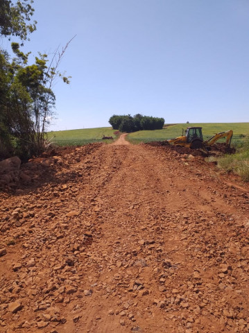 Administração faz investimentos que beneficiam a agricultura