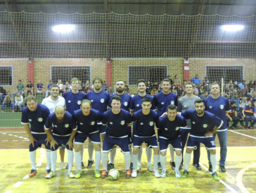 Equipe da Linha Macuglia é campeã do campeonato Interbairros de Futsal de Pejuçara