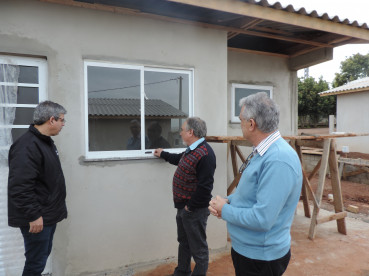 Imprensa de Pejuçara visita obras em andamento