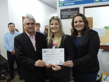 EMEI Maria Schuster recebe homenagem em ato no Centro Administrativo 