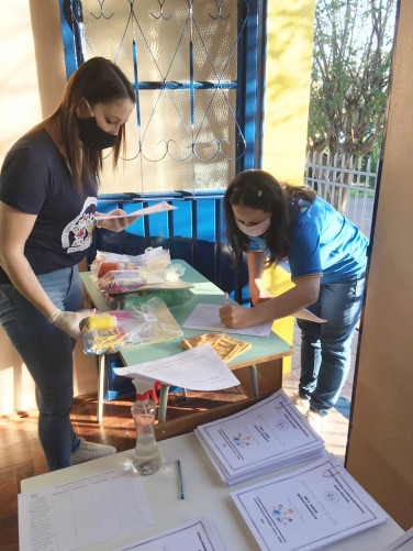 EMEI entrega material pedagógico à comunidade escolar