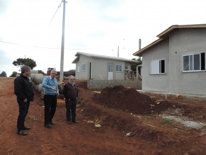 Imprensa de Pejuçara visita obras em andamento