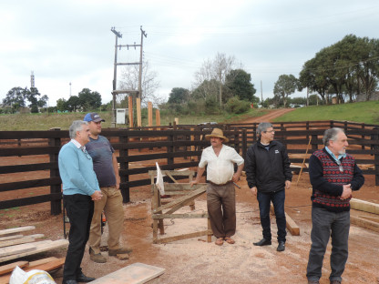 Imprensa de Pejuçara visita obras em andamento