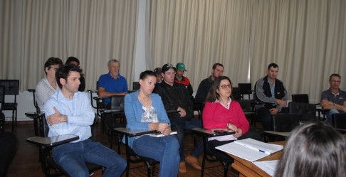 Prefeito empossa diretoria do Conselho Agropecuário