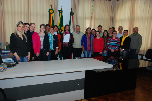 Prefeito Eduardo sanciona e promulga o Plano Municipal de Educação de Pejuçara