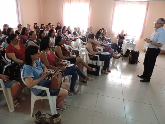 EMEF abre ano letivo para professores e funcionários