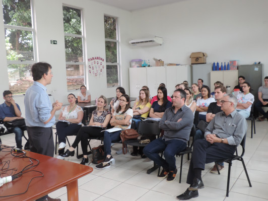 Pejuçara sedia etapa de discussões sobre planificação da saúde
