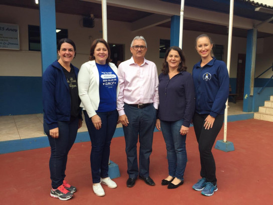 EMEF Pejuçara faz recepção aos alunos