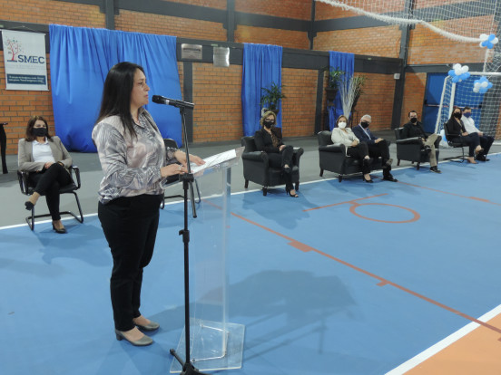 Investimento superior a R$ 600 mil propicia entrega de Ginásio a Escola Municipal