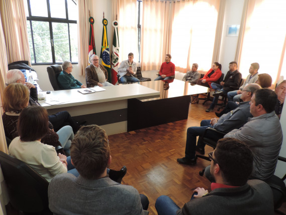 Prefeito recebe Deputado Federal Pedro Westphalen 