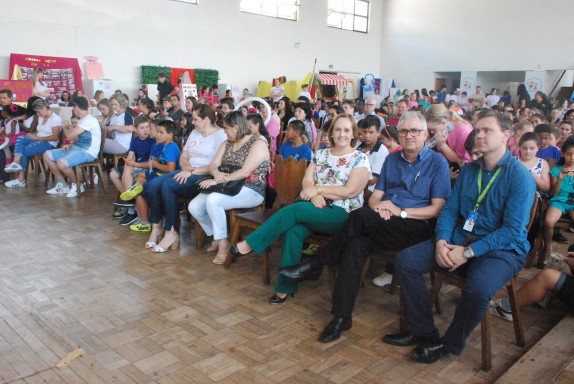 3º Cepib em Festa exalta a arte e a música no ambiente escolar