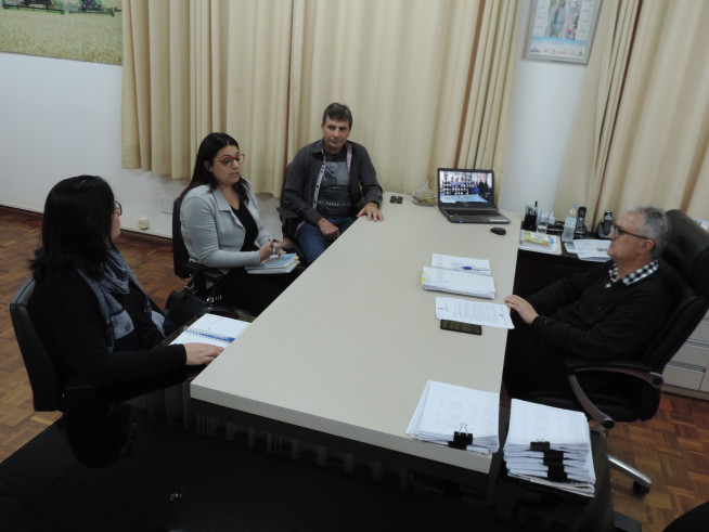 Integrantes da nova mesa diretora da Câmara fazem visita ao prefeito 