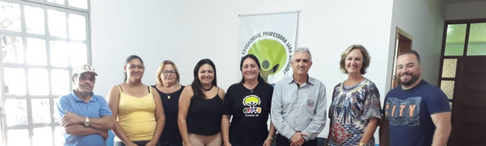 Prefeito dá posse à nova responsável pelo Cepib