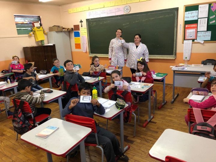 Alunos da Escola Municipal Pejuçara recebem ações do PSE