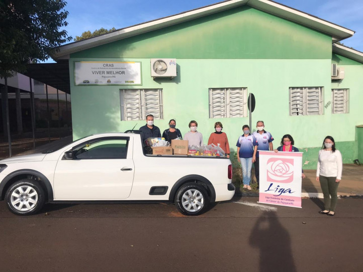 1,7 mil quilos de alimentos doados em live solidária são entregues ao Cras