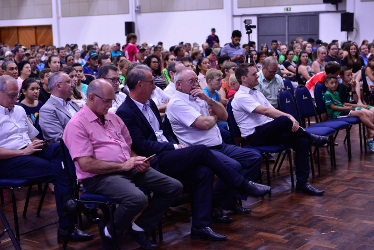 Secretário de Agricultura representa prefeito em exercício em encontrão da Cotripal