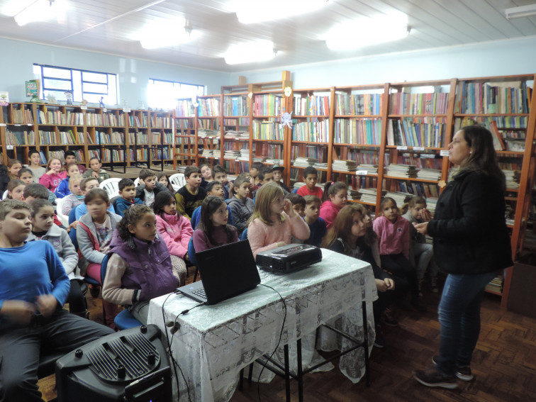 RAE alerta alunos sobre cuidados a violência e abuso sexual 