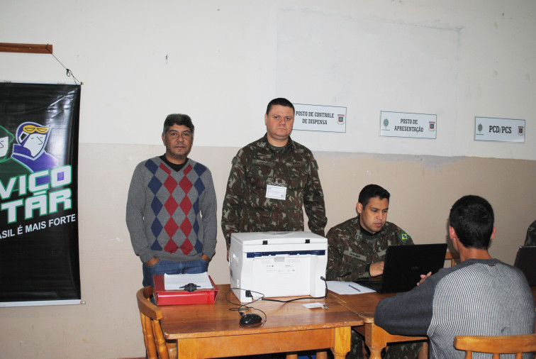 Junta de Pejuçara acompanha seleção de jovens para o serviço militar